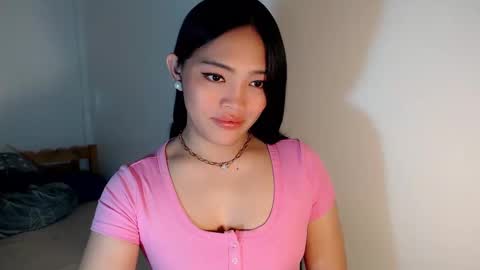 Snapshot of mira_luna222 chatting on December 2024 09:34:02 AM Mira Bella online show from December 2024 09:34:02 AM
