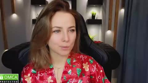 Snapshot of mira_mermayd chatting on December 2024 01:26:01 AM Mira online show from December 2024 01:26:01 AM