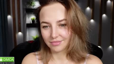 Snapshot of mira_mermayd chatting on December 2024 01:12:01 AM Mira online show from December 2024 01:12:01 AM