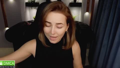 Snapshot of mira_mermayd chatting on January 2025 08:10:02 AM Mira online show from January 2025 08:10:02 AM