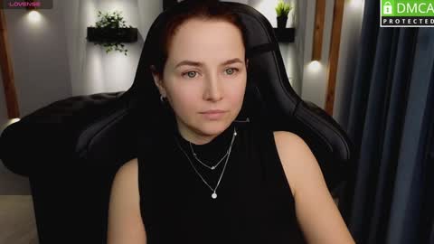 Snapshot of mira_mermayd chatting on January 2025 11:35:01 AM Mira online show from January 2025 11:35:01 AM