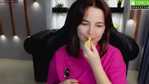 Snapshot of mira_mermayd chatting on March 2025 11:49:02 AM Mira online show from March 2025 11:49:02 AM