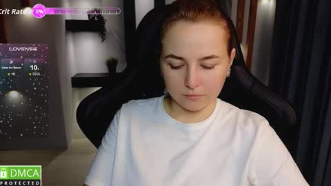 Snapshot of mira_mermayd chatting on September 2025 12:56:02 AM Mira online show from September 2025 12:56:02 AM