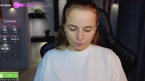 Snapshot of mira_mermayd chatting on September 2025 08:09:02 AM Mira online show from September 2025 08:09:02 AM