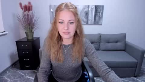 Snapshot of mira_whites chatting on January 2025 06:35:01 AM Mira online show from January 2025 06:35:01 AM