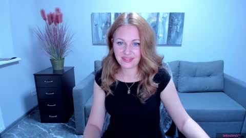 Snapshot of mira_whites chatting on February 2025 04:03:01 PM Mira online show from February 2025 04:03:01 PM