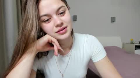 Mira online show from November 2025 08:20:01 PM