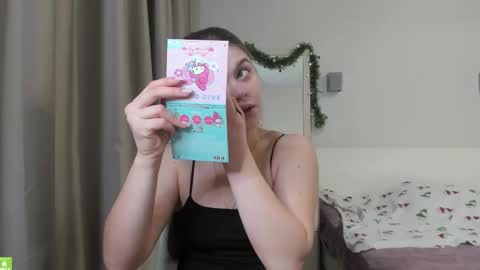 Mira online show from December 2025 09:22:02 PM