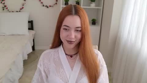 Snapshot of mirabella__flower chatting on July 2026 05:03:02 AM mirabella__flower online show from July 2026 05:03:02 AM