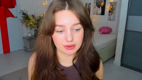 Emma online show from March 2025 10:47:01 PM