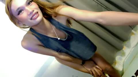 Zoey online show from December 2024 05:25:01 PM