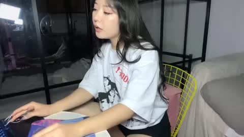 Snapshot of mirafloat chatting on November 2025 11:22:01 AM mirafloat online show from November 2025 11:22:01 AM