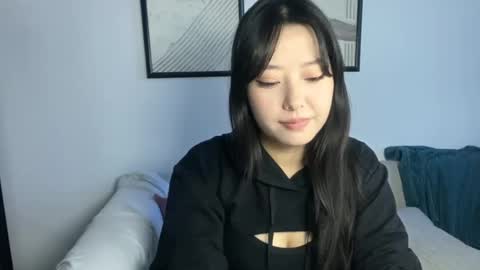 Snapshot of mirafloat chatting on November 2025 09:42:02 AM mirafloat online show from November 2025 09:42:02 AM