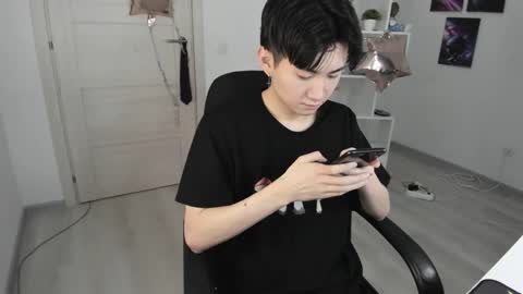              online show from January 2025 01:42:01 AM