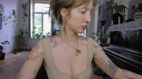 miranda2_0 online show from May 2026 08:20:02 AM