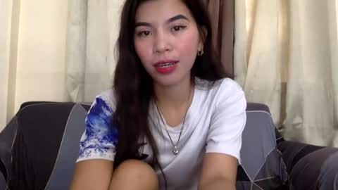 Snapshot of mireill_sex chatting on June 2026 12:35:01 AM mireill_sex online show from June 2026 12:35:01 AM