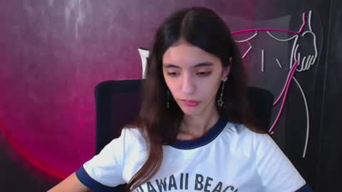 Snapshot of miri_miss chatting on December 2024 10:17:01 AM Miri online show from December 2024 10:17:01 AM