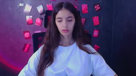 Snapshot of miri_miss chatting on November 2025 12:38:02 PM Miri online show from November 2025 12:38:02 PM