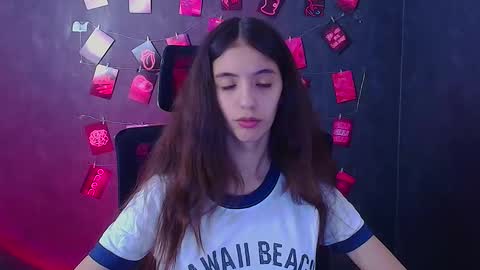 Snapshot of miri_miss chatting on November 2025 12:19:02 PM Miri online show from November 2025 12:19:02 PM