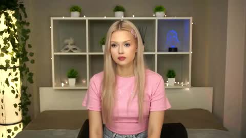 Elsa online show from October 2025 07:07:02 PM