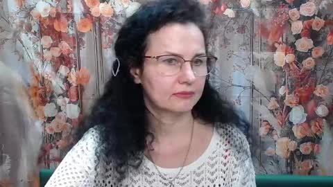 Miroslava Happi online show from April 2026 12:29:02 PM