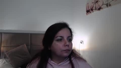 Snapshot of miryamines chatting on October 2025 08:20:02 PM MiryamInes online show from October 2025 08:20:02 PM