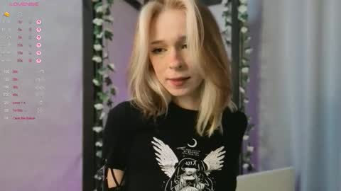 Snapshot of misekiii chatting on October 2025 07:54:02 PM misekiii online show from October 2025 07:54:02 PM