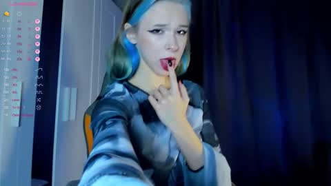 Snapshot of misekiii chatting on December 2025 03:49:02 AM misekiii online show from December 2025 03:49:02 AM