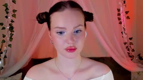 Snapshot of mish_ka3 chatting on December 2024 04:22:01 PM Misha online show from December 2024 04:22:01 PM
