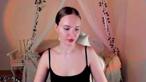 Snapshot of mish_ka3 chatting on September 2025 03:55:02 PM Misha online show from September 2025 03:55:02 PM