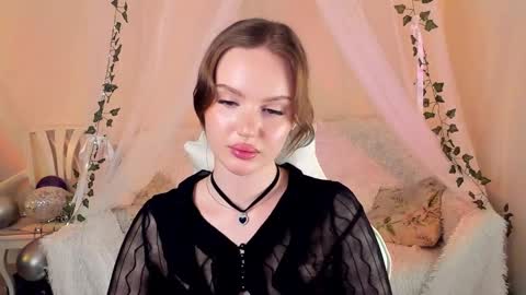 Snapshot of mish_ka3 chatting on September 2025 03:39:02 PM Misha online show from September 2025 03:39:02 PM