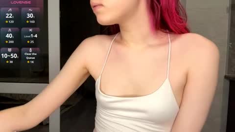 Molly online show from April 2026 09:12:02 PM