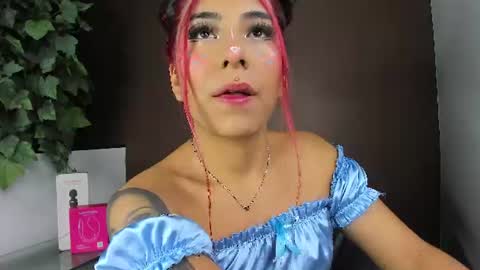 Snapshot of miss___allison chatting on June 2026 11:03:02 AM Allison online show from June 2026 11:03:02 AM