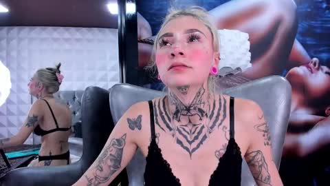 miss___angel online show from March 2025 09:27:02 PM