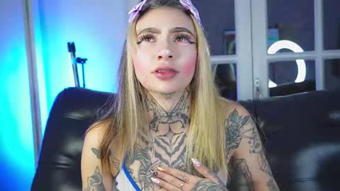 miss___angel online show from March 2026 11:05:01 AM