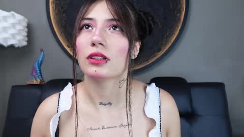 Charlotte online show from April 2026 06:09:01 PM