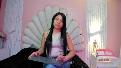 Snapshot of miss__star_ chatting on May 2026 03:08:02 PM miss__star_ online show from May 2026 03:08:02 PM