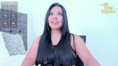 miss_aitana_ online show from October 2025 01:09:01 PM