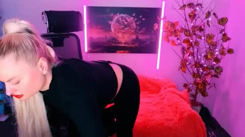 Snapshot of miss_alice_silver chatting on October 2025 04:40:02 PM miss_alice_silver online show from October 2025 04:40:02 PM