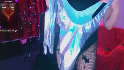 Snapshot of miss_alice_silver chatting on May 2026 06:27:01 PM miss_alice_silver online show from May 2026 06:27:01 PM