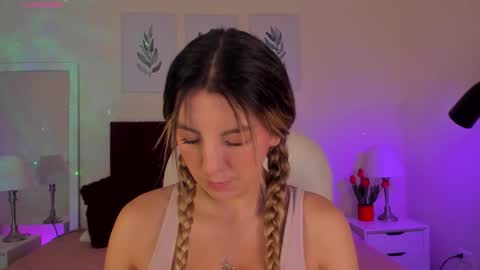 Snapshot of miss_amanda_ chatting on February 2026 01:38:02 PM Amanda Reyes online show from February 2026 01:38:02 PM