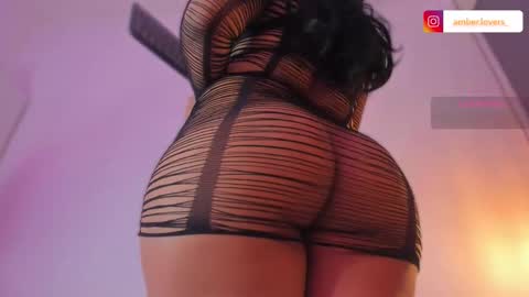 Amber  online show from November 2025 04:11:01 AM