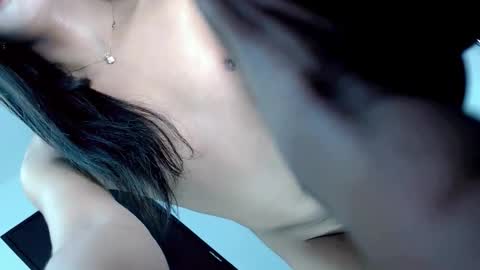 AZUMI online show from April 2026 02:06:02 PM