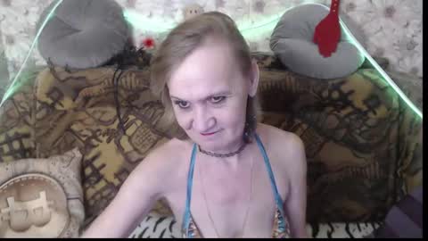Snapshot of miss_bekker chatting on December 2024 09:37:01 PM ask me online show from December 2024 09:37:01 PM