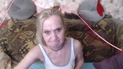 Snapshot of miss_bekker chatting on December 2024 09:28:02 AM ask me online show from December 2024 09:28:02 AM