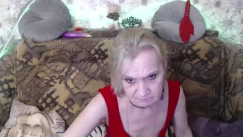 Snapshot of miss_bekker chatting on December 2024 01:26:02 AM ask me online show from December 2024 01:26:02 AM