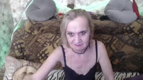 Snapshot of miss_bekker chatting on January 2025 03:30:02 AM ask me online show from January 2025 03:30:02 AM