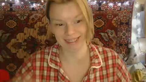 Elis online show from October 2025 11:07:02 AM