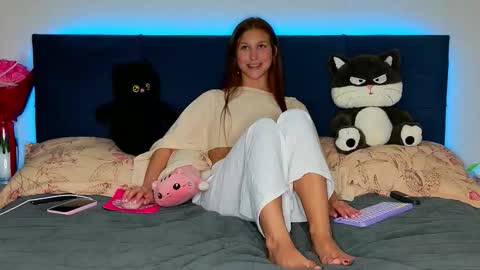 Emily online show from February 2026 06:41:02 PM