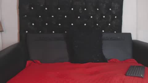 miss_evans_ online show from July 2026 02:02:01 PM